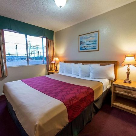 Econo Lodge Anaheim North Экстерьер фото