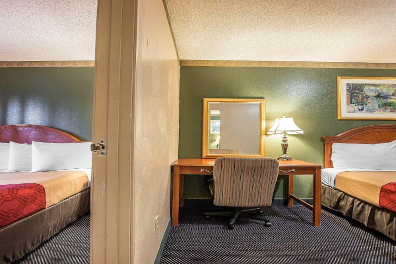 Econo Lodge Anaheim North Экстерьер фото
