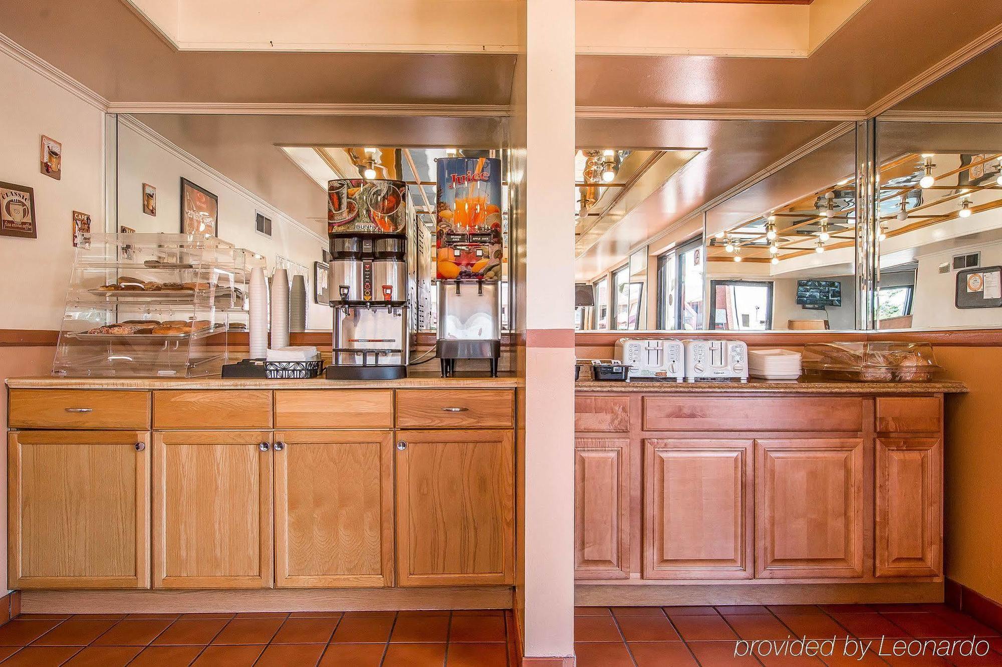 Econo Lodge Anaheim North Экстерьер фото