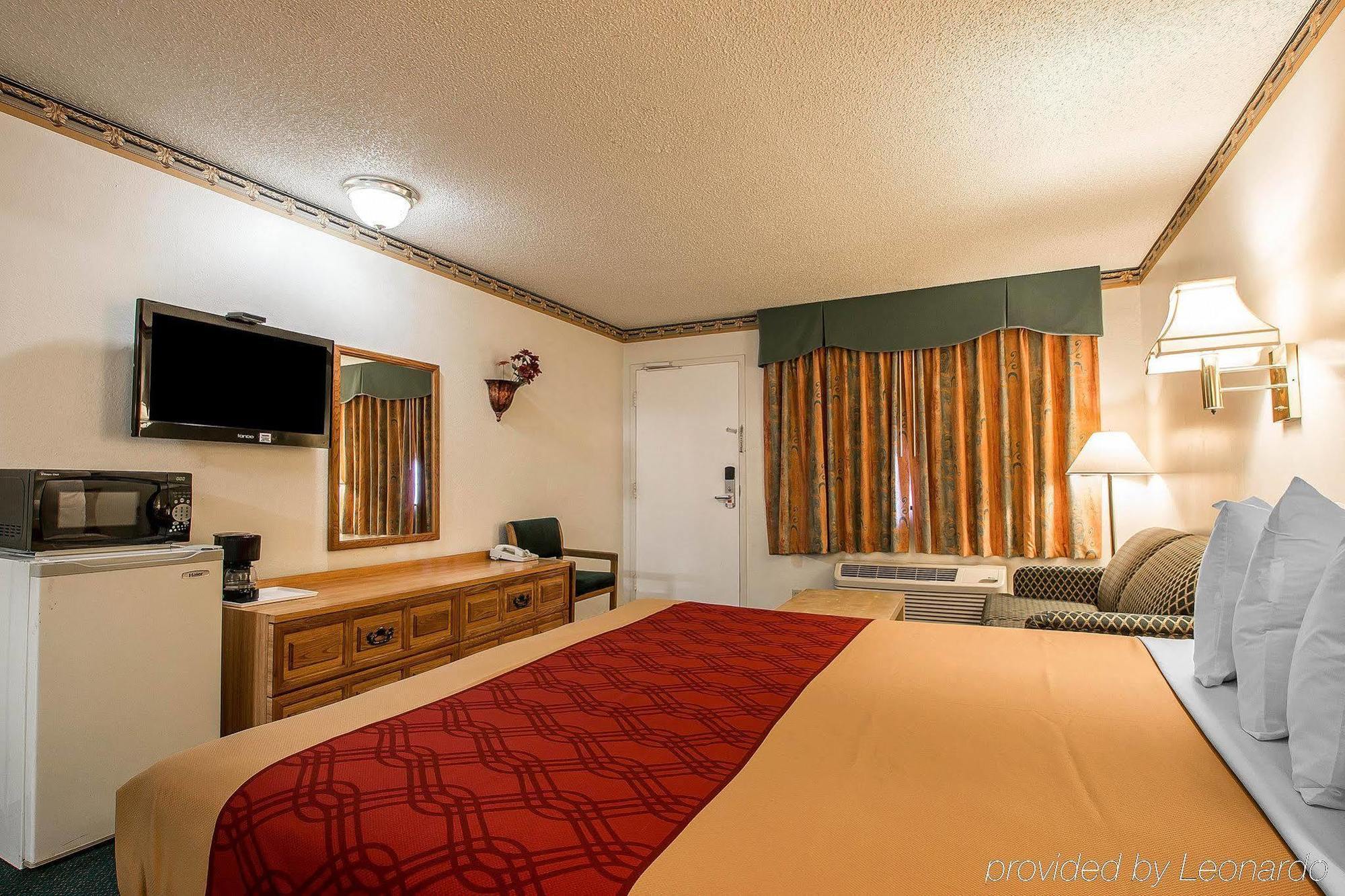 Econo Lodge Anaheim North Экстерьер фото