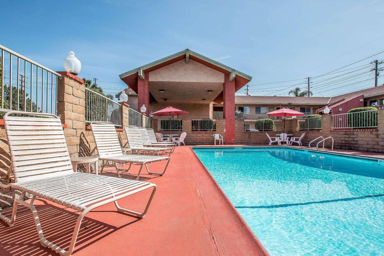 Econo Lodge Anaheim North Экстерьер фото
